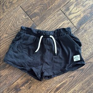 EUC Zara girls black shorts size 6